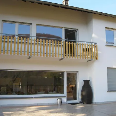 Julia's Mosel Julia *