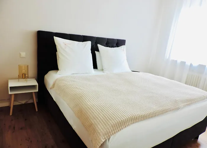 Julia's Mosel Julia アパート